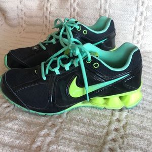 Nike Fitsole tennis shoes